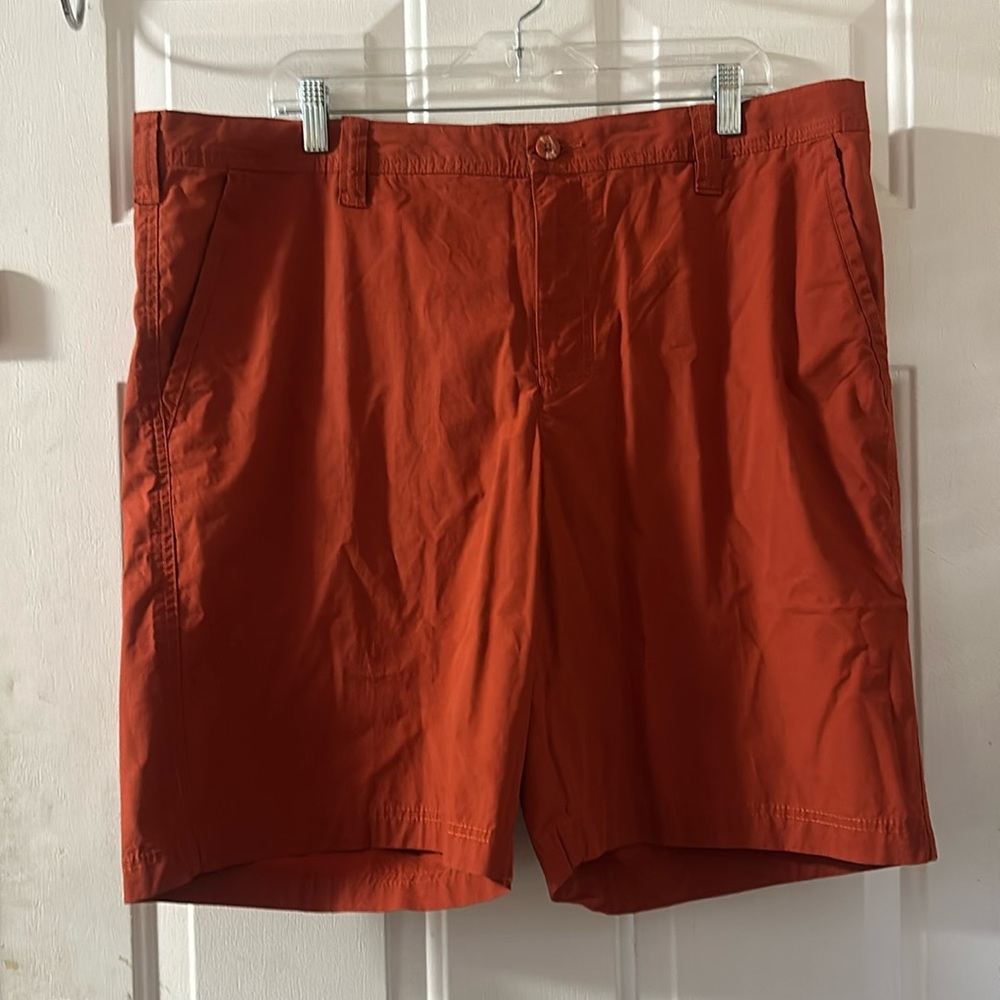 COLUMBIA WASHED OUT SHORTS: REDDISH ORANGE: NEW WITH TAGS: SIZE 40